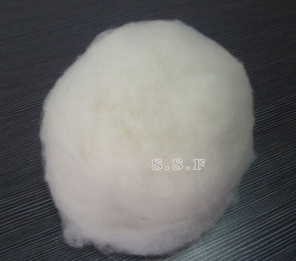 15.5-15.8mic/34mm cashmere fibre white