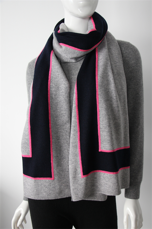 Refined 100% Cashmere Scarf