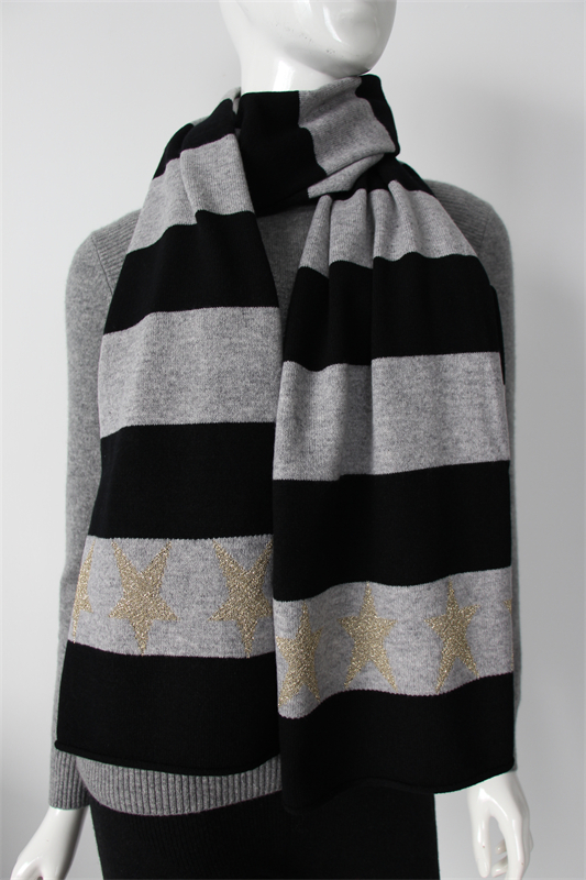 knitted cashmere scarf