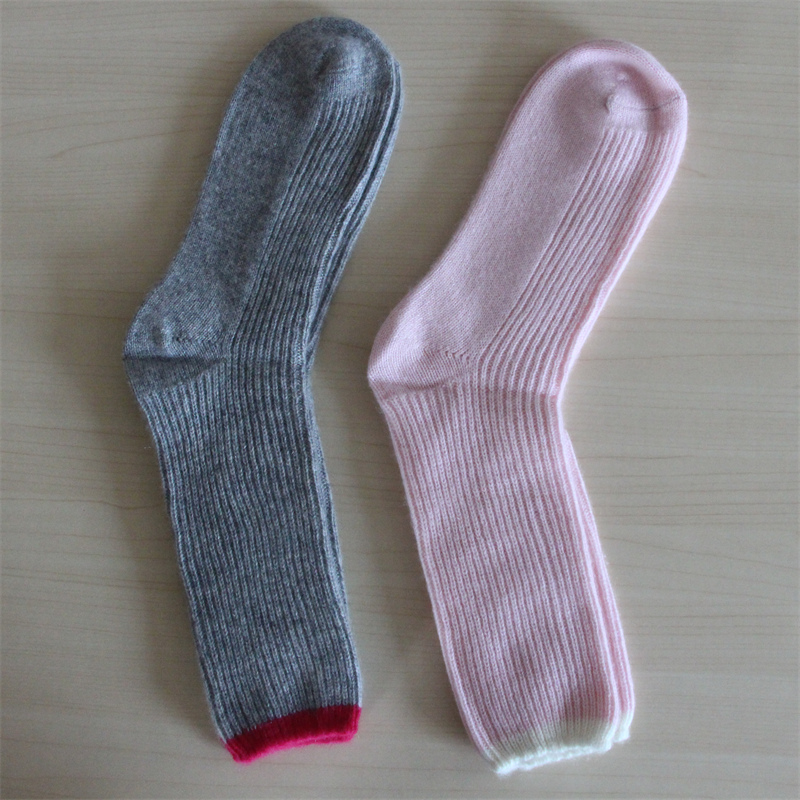 100% Cashmere Socks