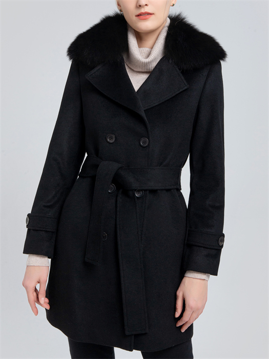 Cashmere Coat with fox fur collar