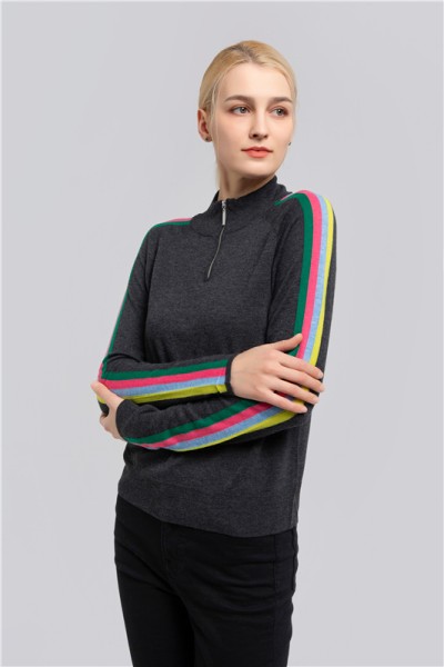 Fine gauge wool sweater with short zipper, WYSE19120